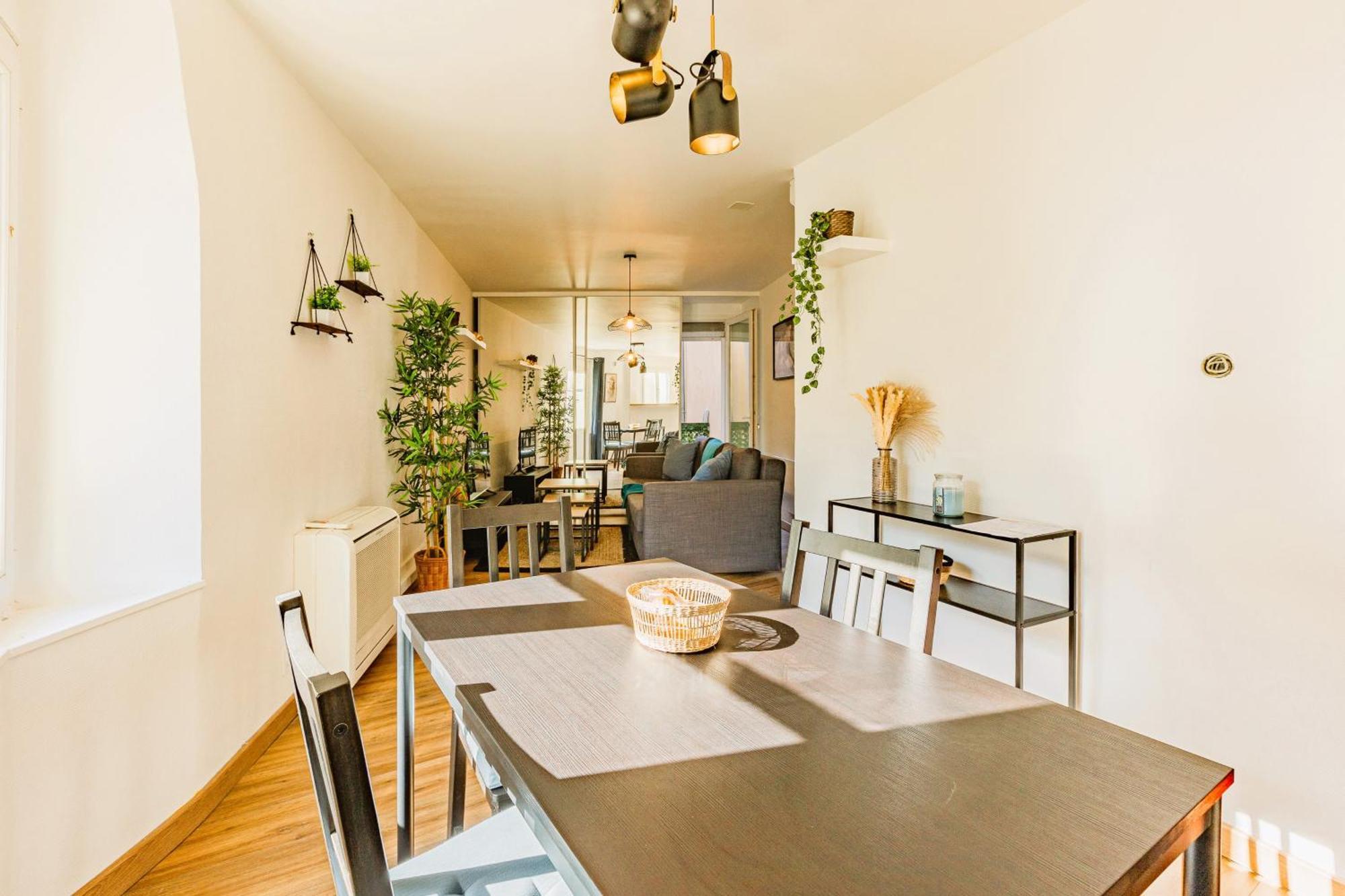 T2 Cathedrale & Torre Ventosa - - Clim - Wifi - Balcon - Free Parking Sur Demande Apartment *